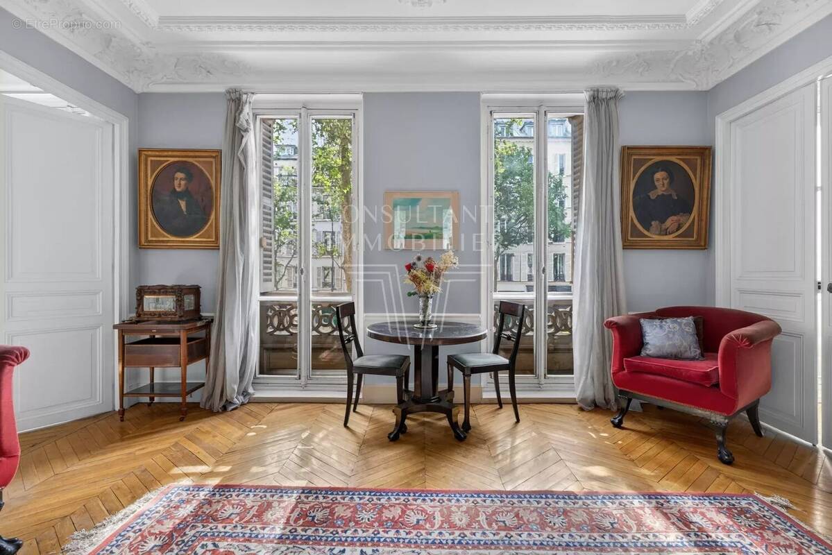 Appartement à PARIS-6E