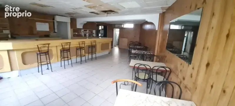 A rénové !! maison mitoyenne avec local commercial 154m² - photo 3
