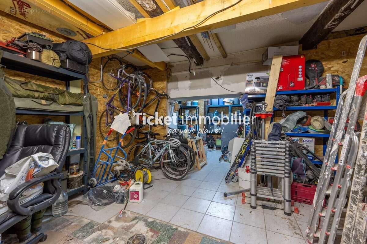 Maison à BIZE-MINERVOIS