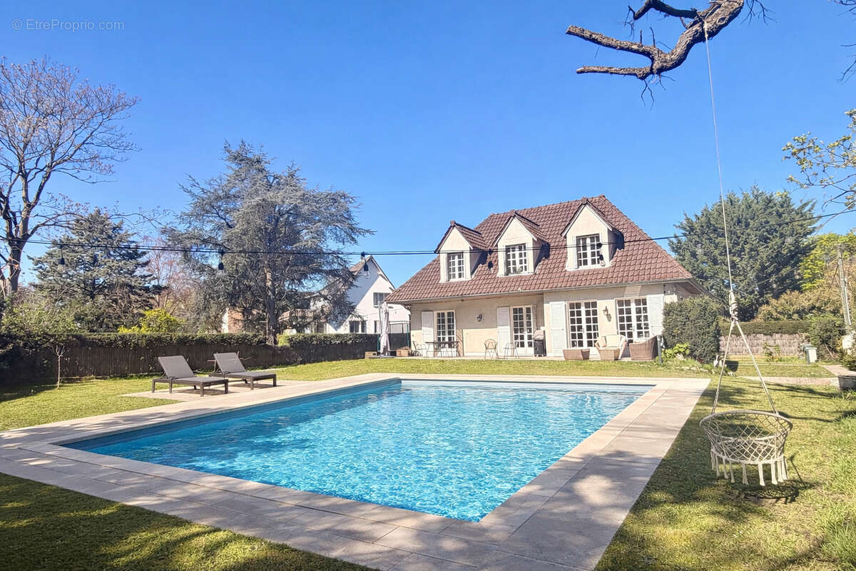 Maison à MAISONS-LAFFITTE