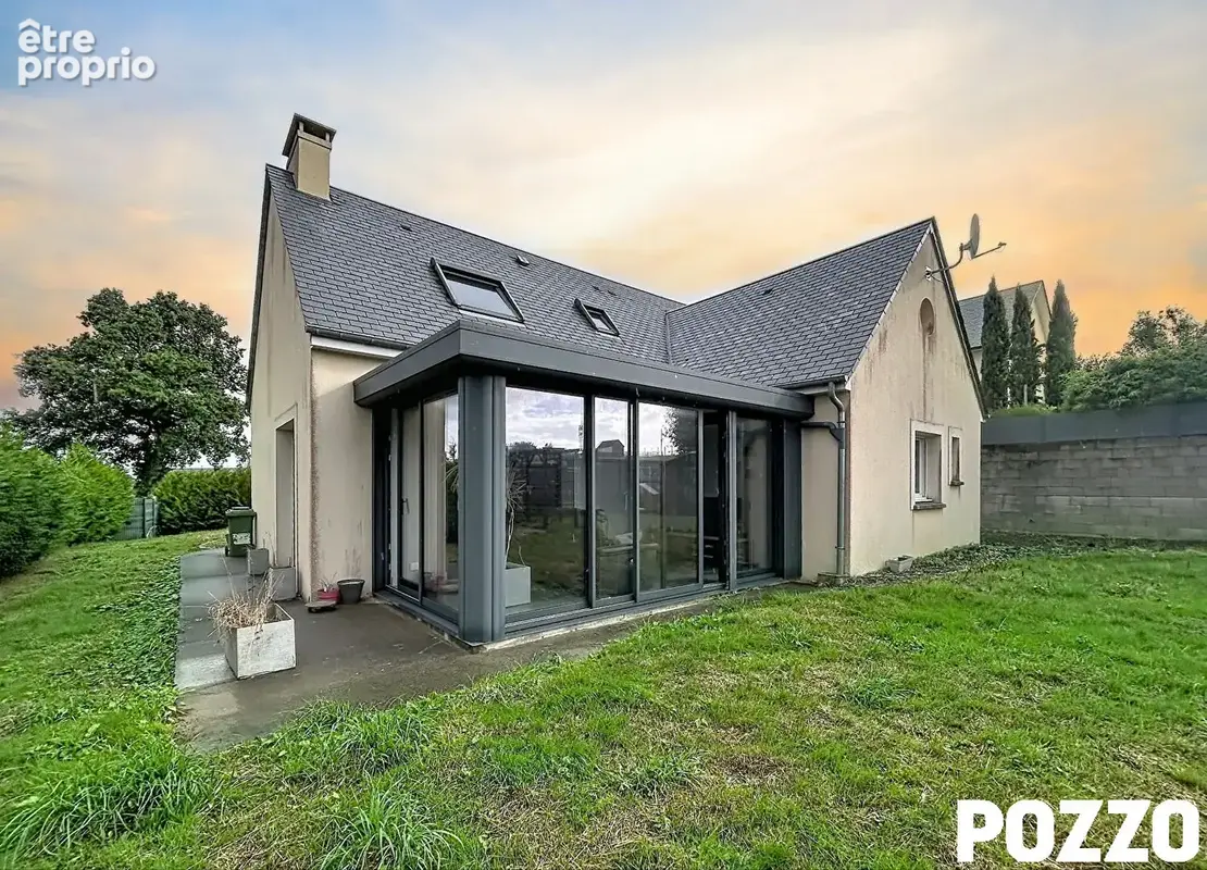 Photo Maison à Villedieu-Les-Poeles au prix de 250 000€