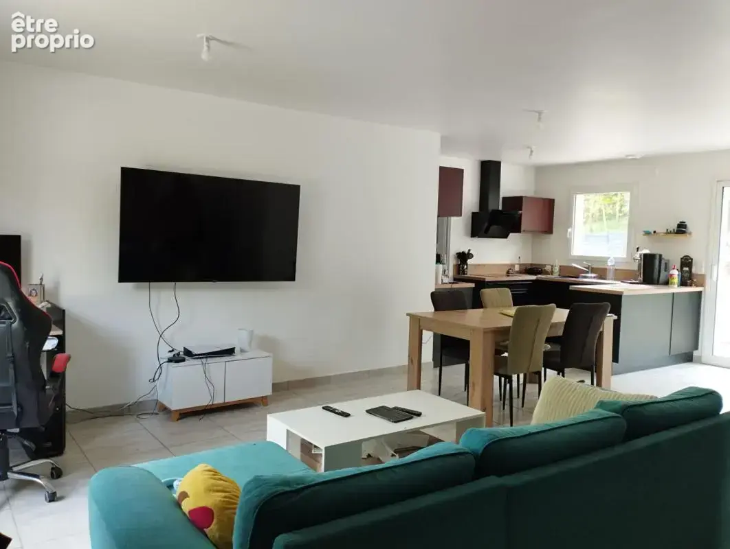 Maison familiale de plain pieds, 3 chambres, Garage, gare et commodités à pieds - photo 2