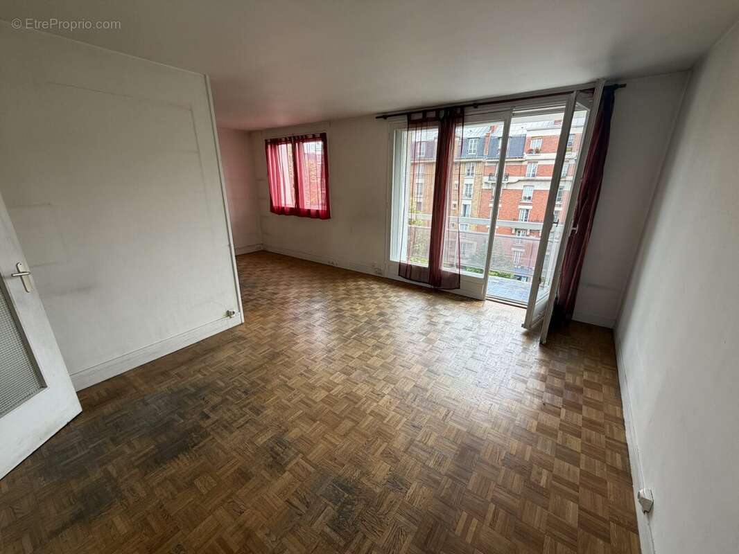 Appartement à PARIS-20E