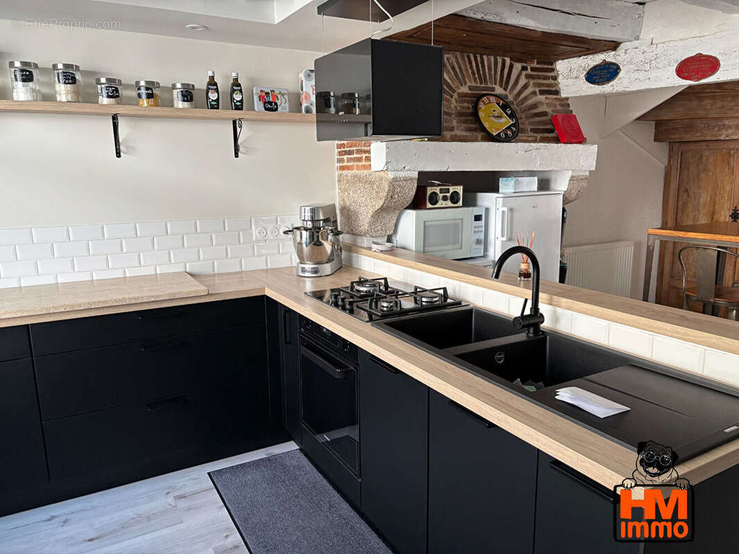 Maison à SAINT-LEONARD-DE-NOBLAT