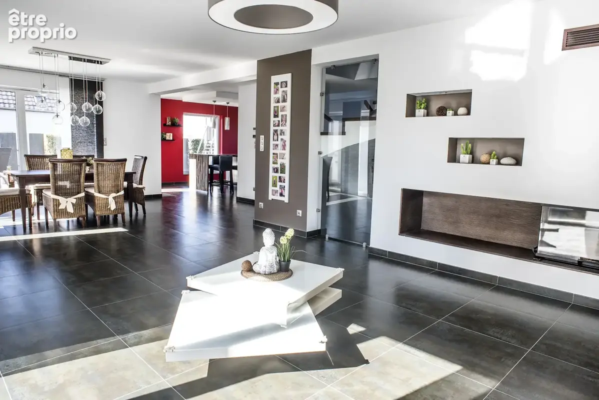 Maison contemporaine aux beaux volumes, prestations de qualité et vue dégagée sur les champs - photo 2
