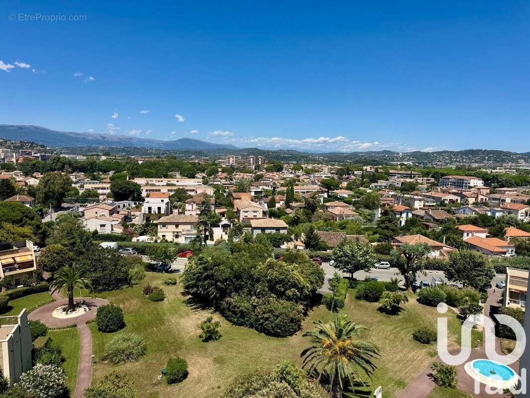 Photo 2 - Appartement à MANDELIEU-LA-NAPOULE