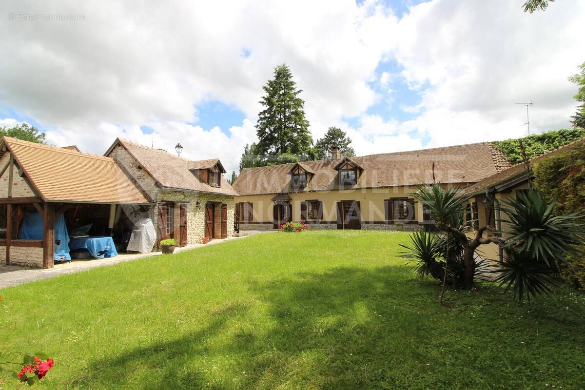 Maison à PACY-SUR-EURE