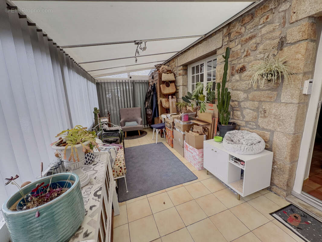 Maison à GUENIN