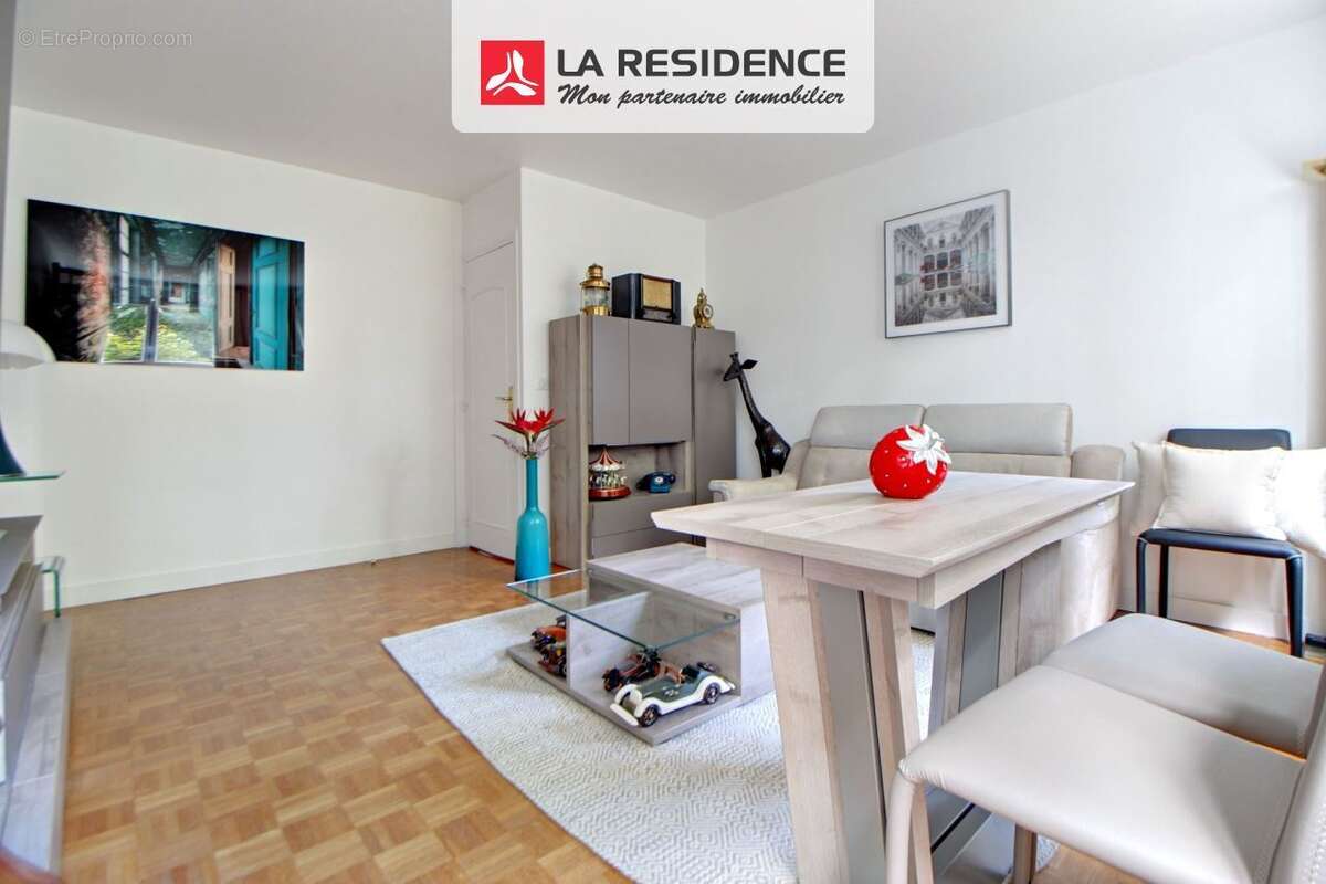 Appartement à VERNEUIL-SUR-SEINE