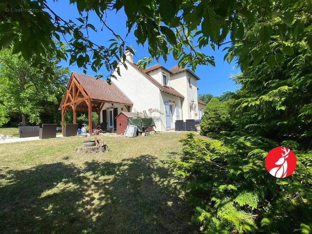 Maison à MILLY-LA-FORET