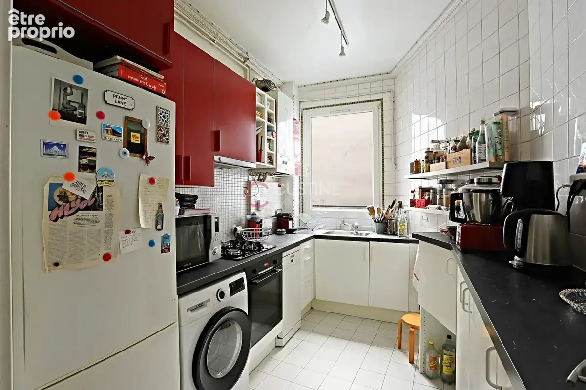 Boulevard Barbès -87 m² - 4 pièces -2 chambres - Charme de l'ancien - photo 9