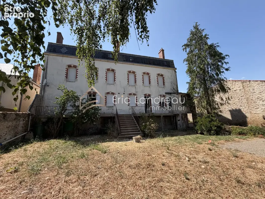 Maison de maître avec combles et cave - photo 2