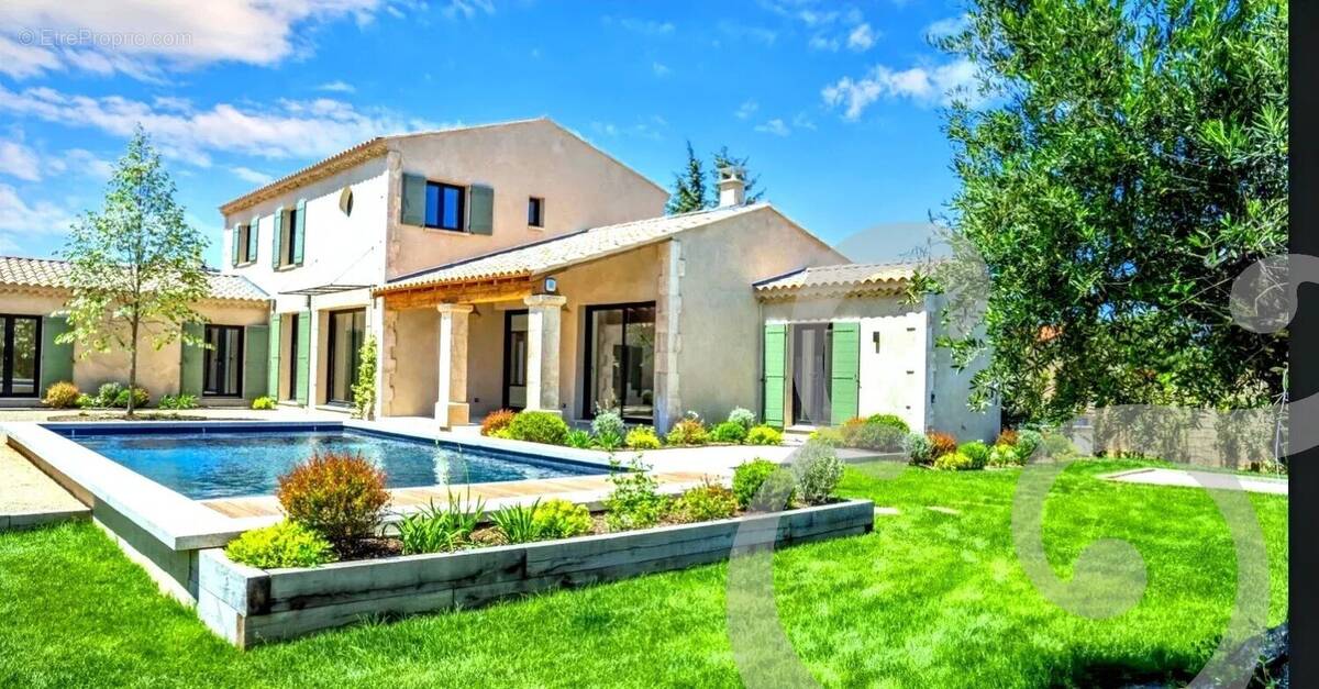 Maison à SAINT-REMY-DE-PROVENCE