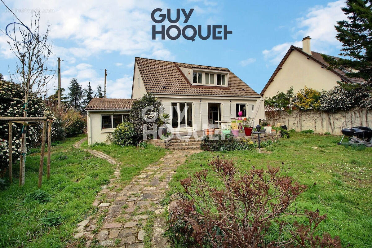 Maison à LIMEIL-BREVANNES