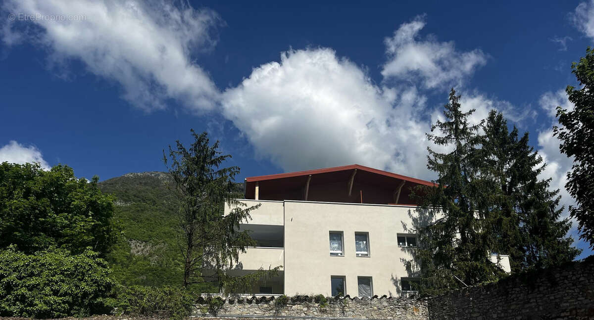 Appartement à LA TRONCHE