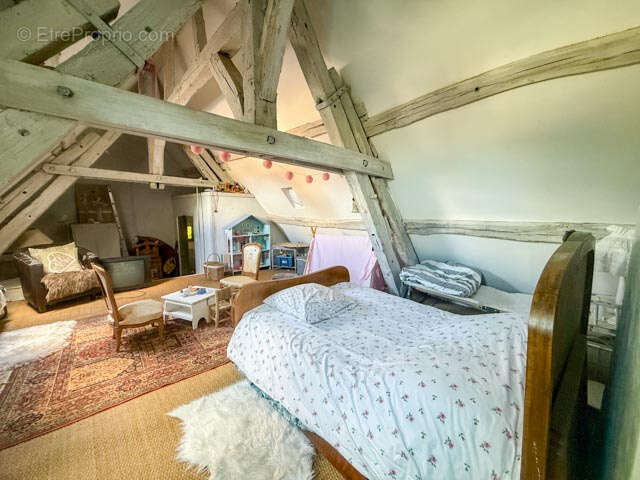 Maison à REMALARD