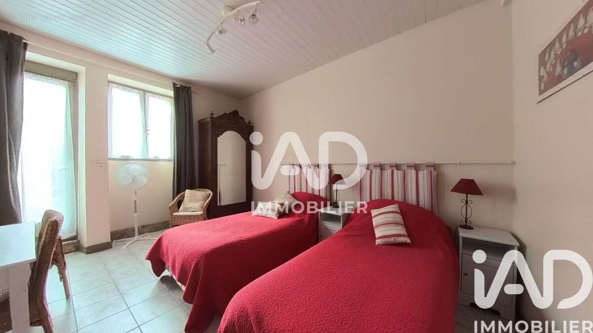 Photo 2 - Maison à MEHUN-SUR-YEVRE