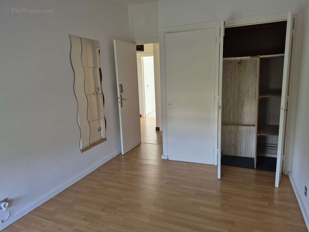 A Auch, à vendre appartement T3 avec balcons et garage - photo 7