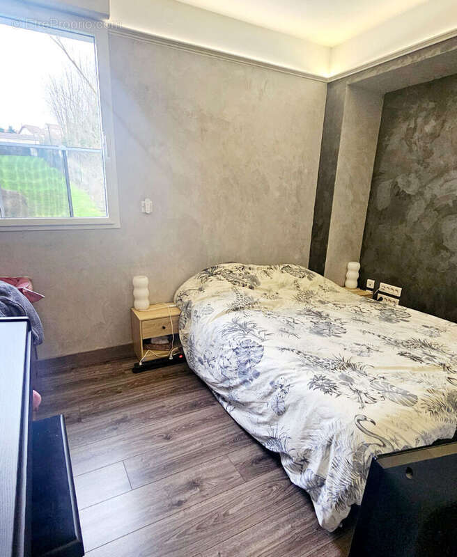 Appartement à LAY-SAINT-CHRISTOPHE