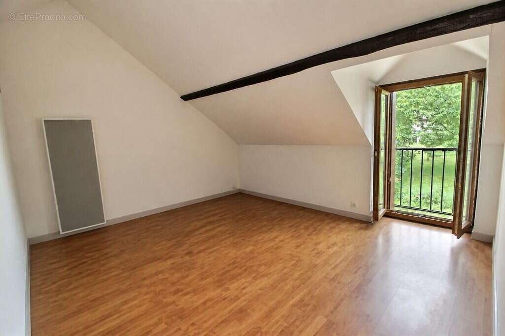 Maison 75 m² à Chateau-Renard  - photo 5