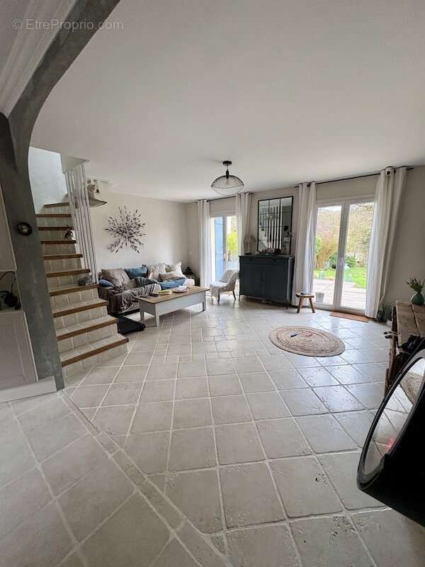 Maison à CHATEAUFORT