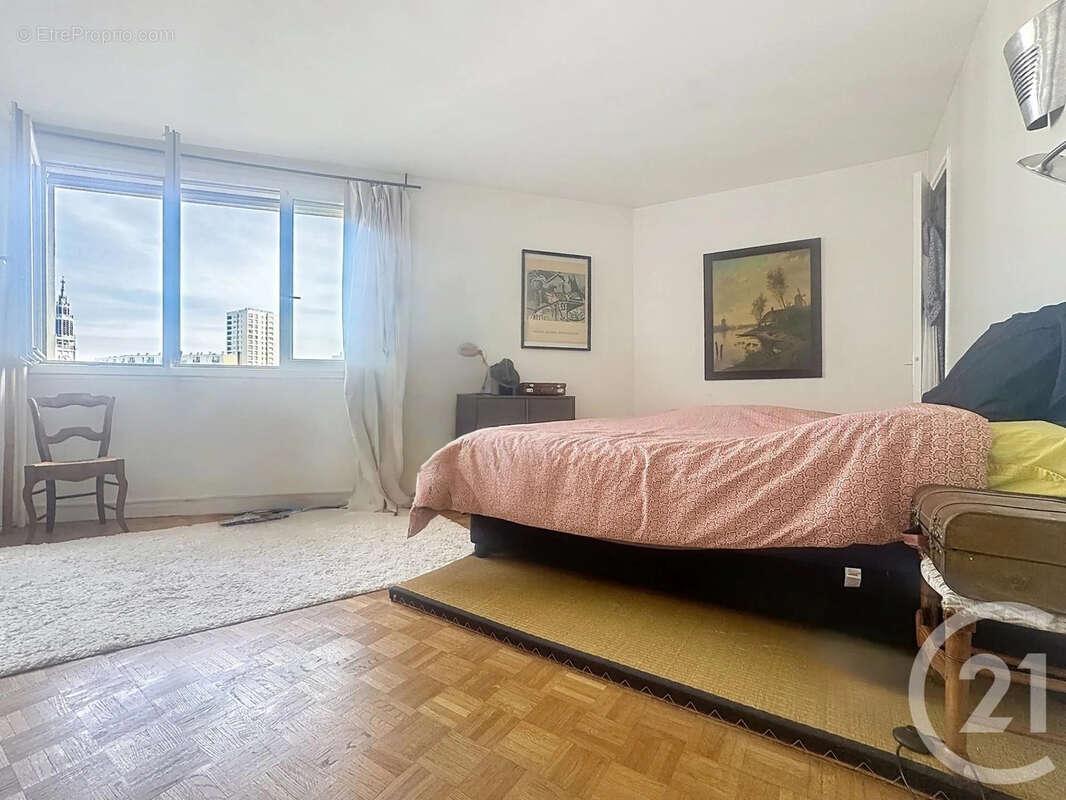 Appartement à PARIS-20E