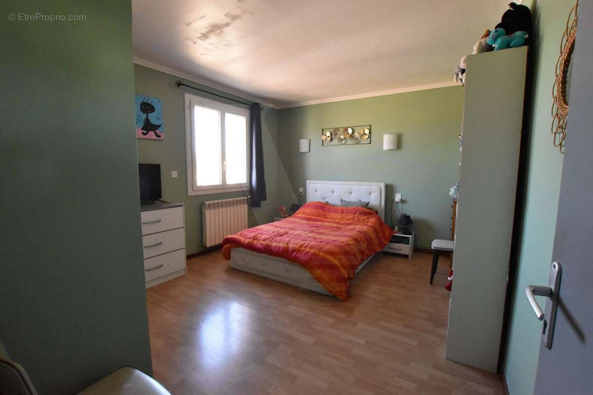 Maison à LIGNAN-SUR-ORB