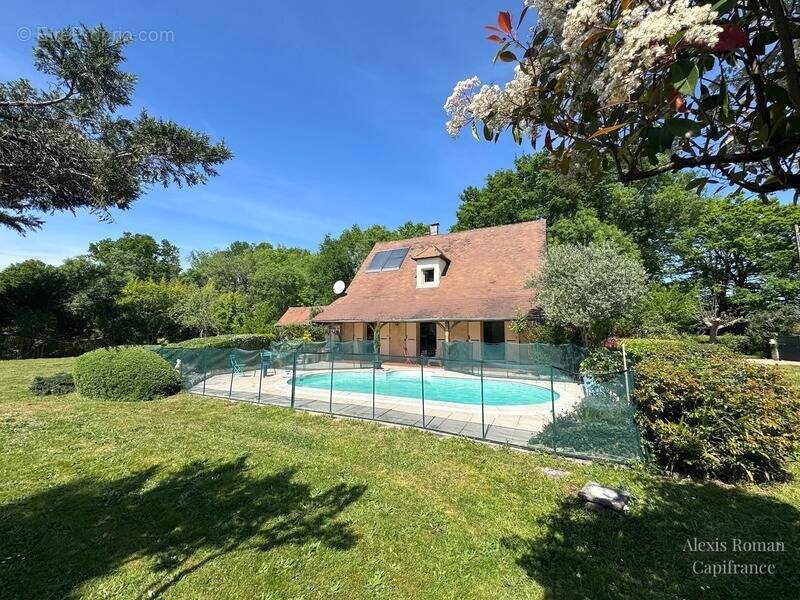 Maison à SAINT-SEURIN-SUR-L'ISLE