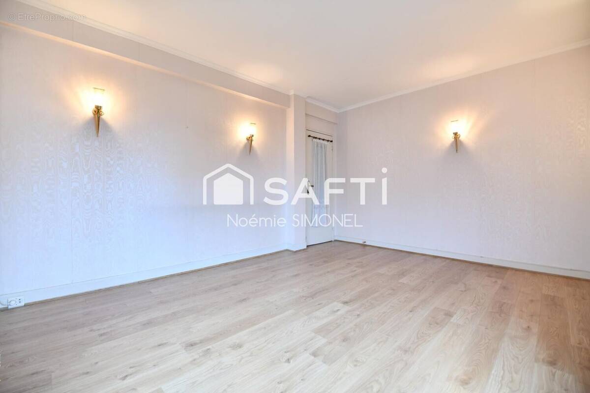 Photo 1 - Appartement à CHILLY-MAZARIN