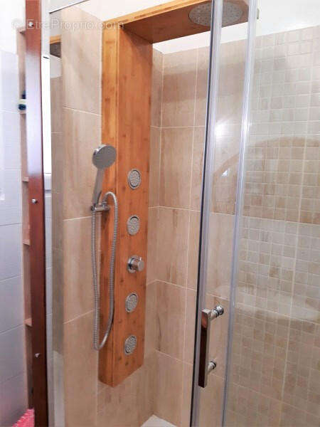 SDB - Maison à VOUTHON