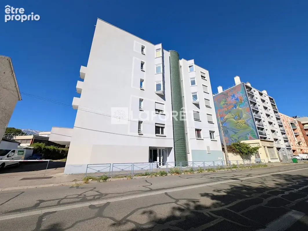 T2 53m² avec terrasse - avenue jean perrot grenoble - photo 11