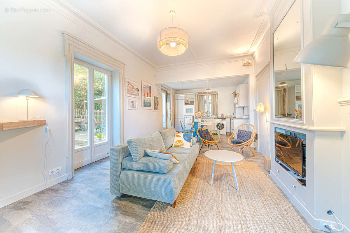 Appartement à OULLINS