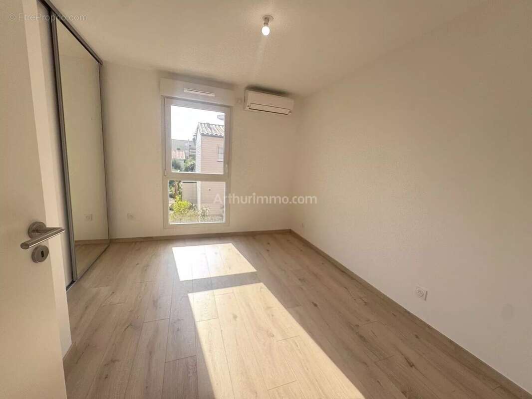 Maison à SAINT-LAURENT-DU-VAR