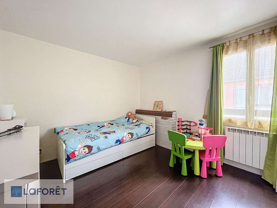 Maison à LE MEE-SUR-SEINE