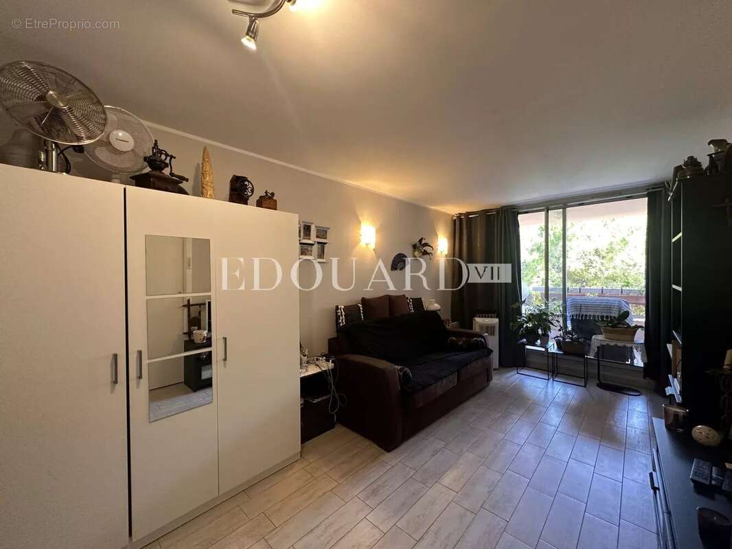 Appartement à ROQUEBRUNE-CAP-MARTIN