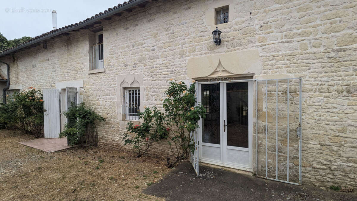 Maison 151m² à chaunay - photo 16
