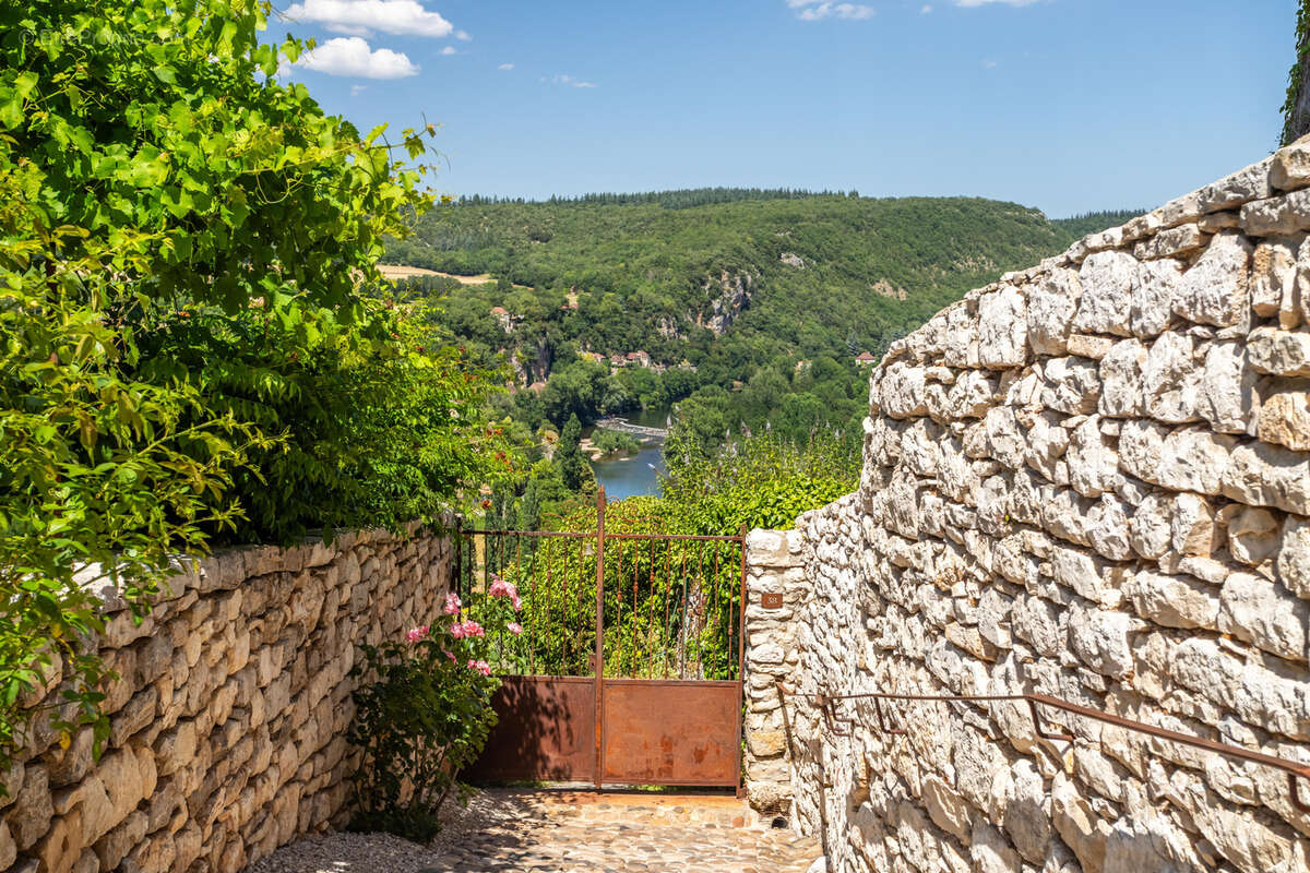 Maison de village avec jardin et annexe - photo 5