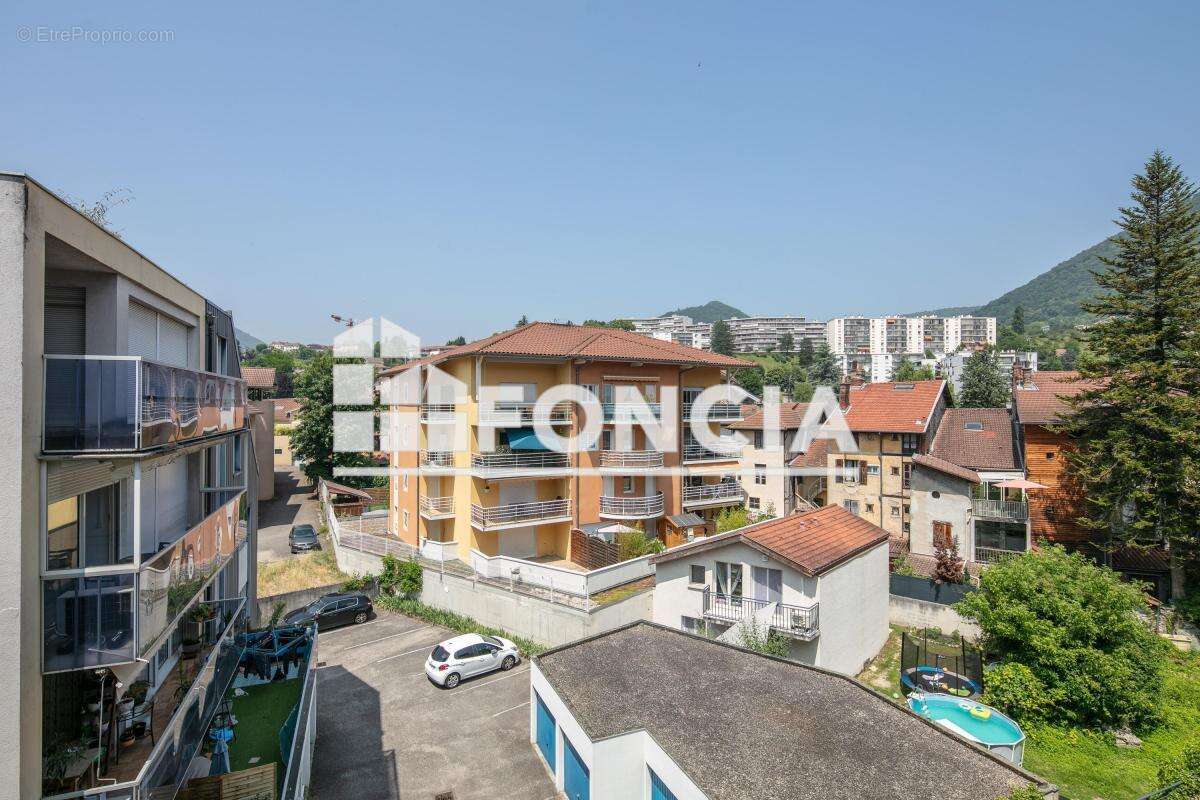 Appartement à VOIRON