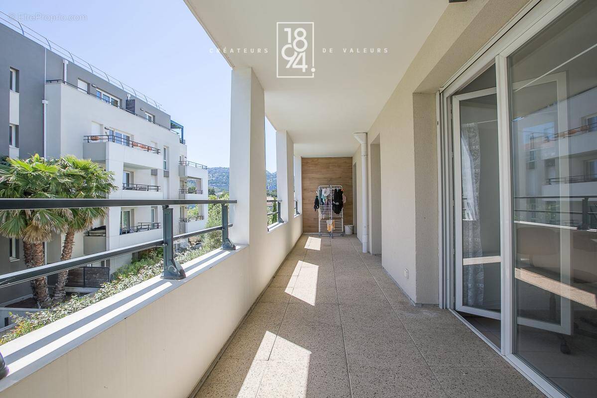 Appartement à MARSEILLE-9E