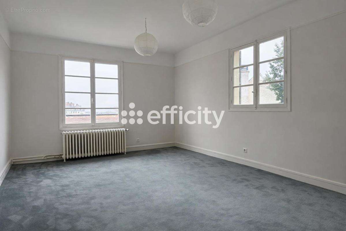 Appartement à VERSAILLES