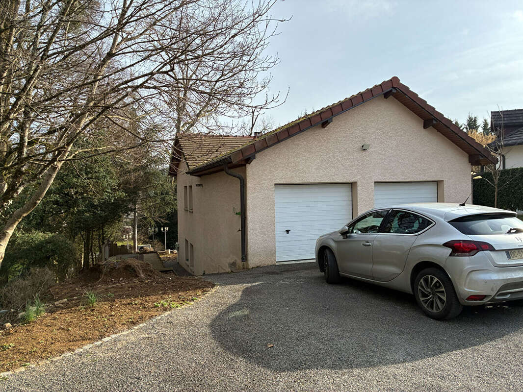 Maison à MONTFERRAND-LE-CHATEAU