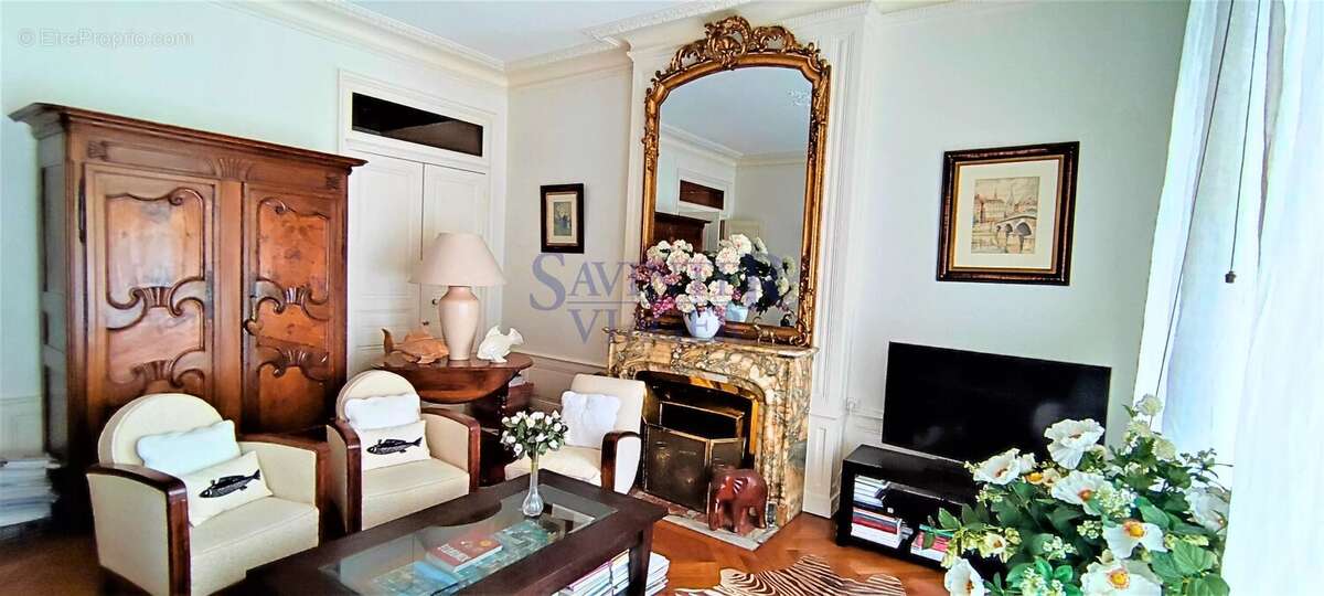 Appartement à LYON-6E