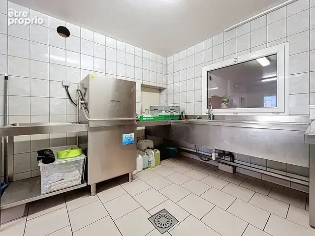 Vente du fonds de commerce et des murs commerciaux - photo 7