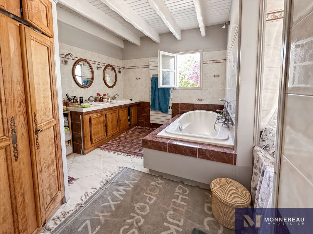 Demeure en pierre avec parc et grand terrain - photo 16
