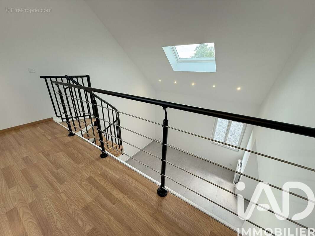 Photo 8 - Maison à CHATENAY-SUR-SEINE