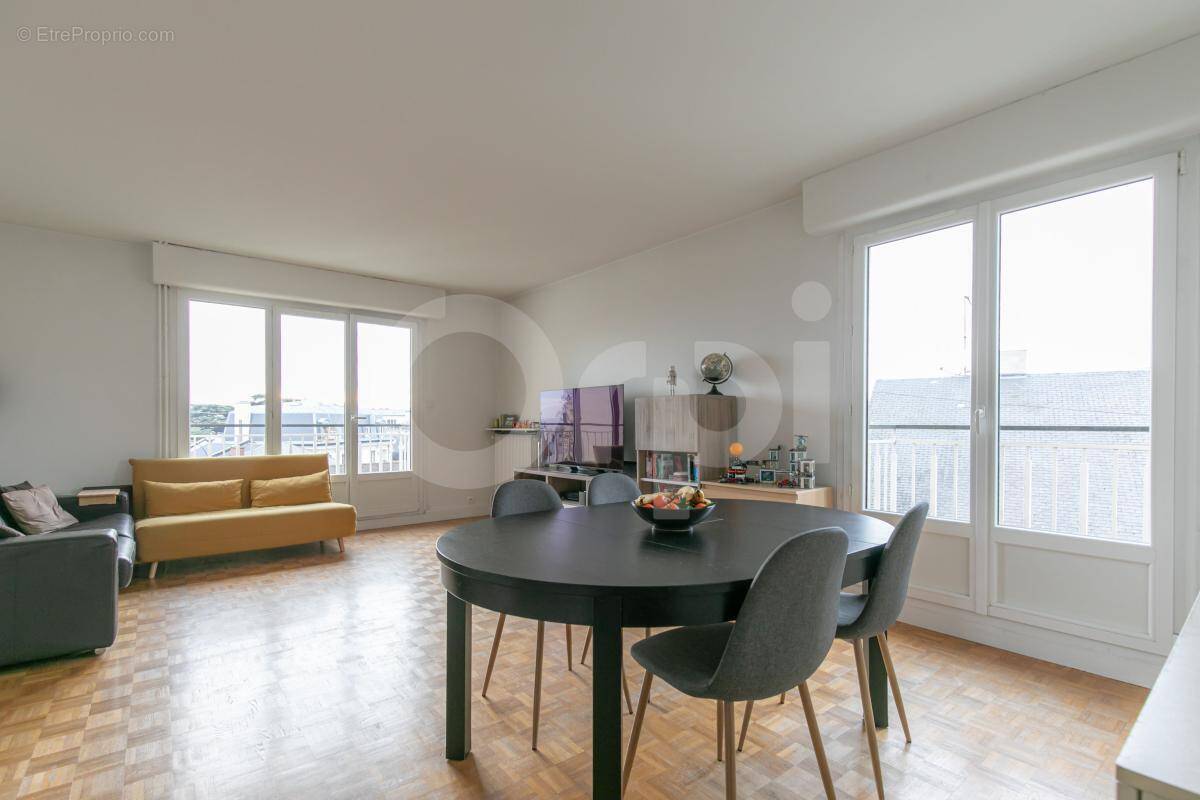 Appartement à NOGENT-SUR-MARNE