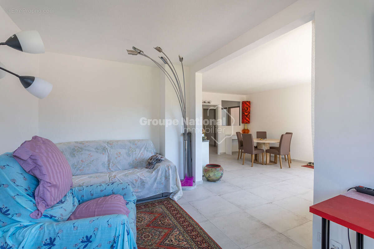 Appartement à CARRY-LE-ROUET