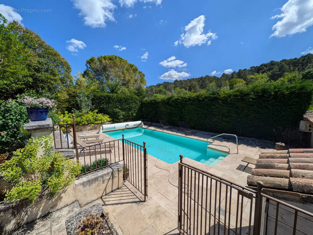 Maison à LA BASTIDE-DES-JOURDANS