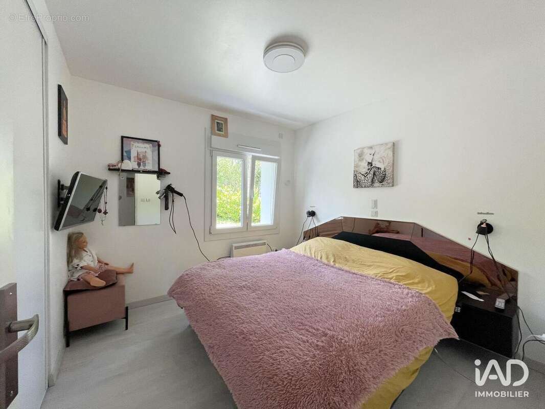 Maison 134 m² à Camiers  - photo 5
