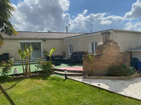 Maison à VILLERS-BRETONNEUX